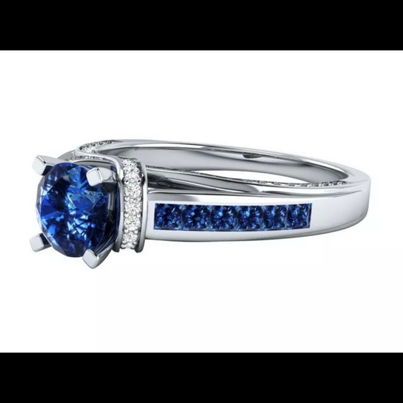 925 Silver Blue Sapphire Ring - Size 10 - Picture 3 of 6